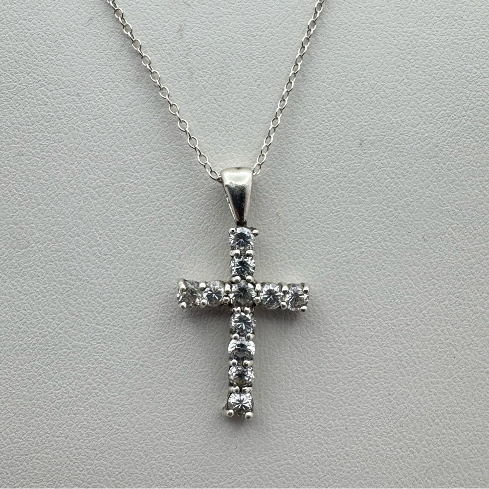 925 Sterling Silver Cubic Zirconia Cross Pendant Necklace Chain Sparkly